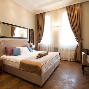 Seven Rooms Boutique Hotel